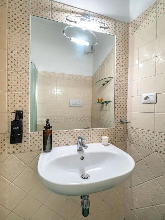 S2 Tower - Dolcevita Holiday ฟลอเรนซ์ ภายนอก รูปภาพ